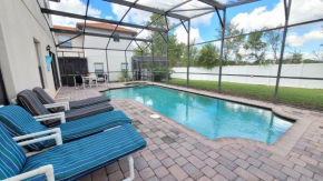8 miles to Disney, 20 miles to Universal, private pool, spa, washer, dryer, games room, gated